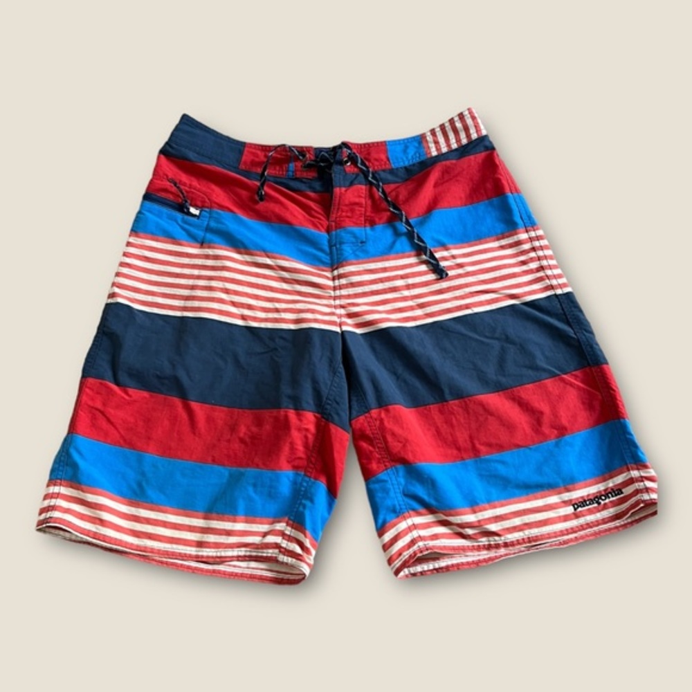 Patagonia Wavefarer Board Shorts Men's 34 Colorblock USA Outdoor Swim Stripes